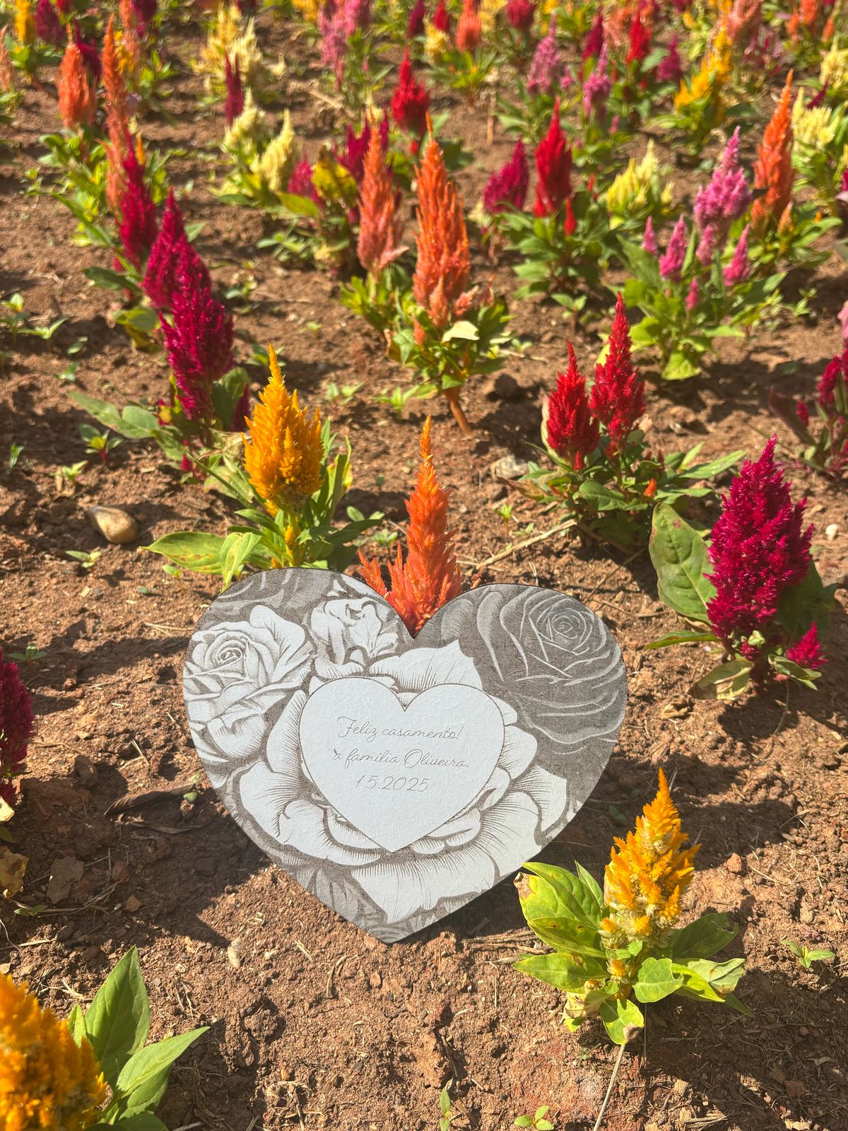 Kit 5 Placas flores brancas em forma de coração. Personalizado para você. - Finngifts