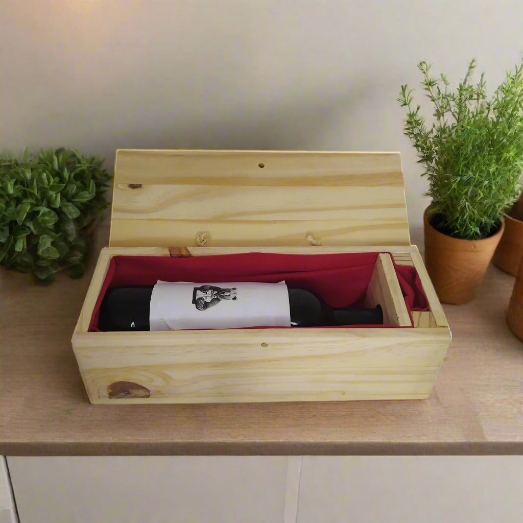 Caixa Elegante de Vinho em Madeira com Forro Vermelho. - Finngifts