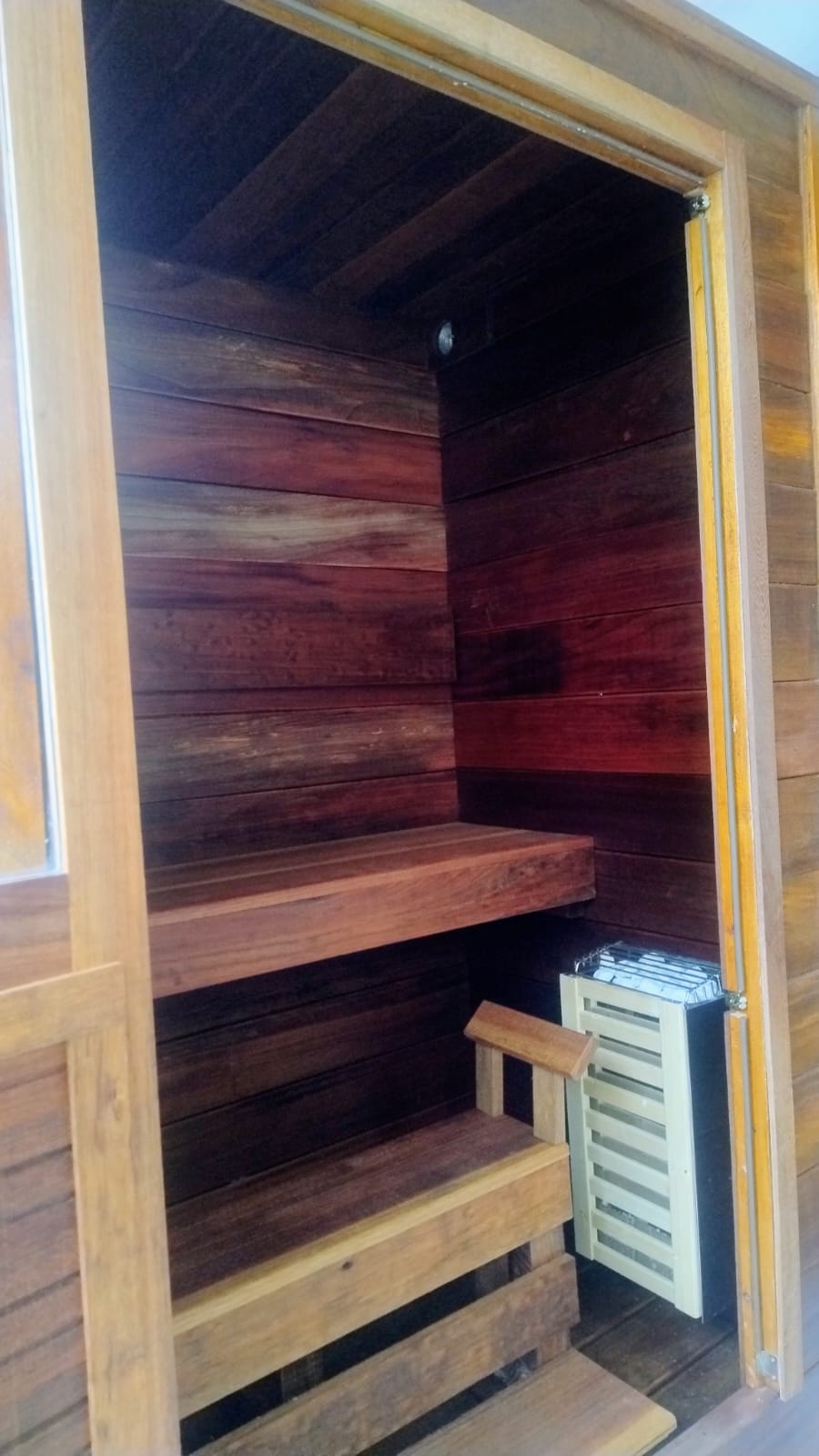 SAUNA FINLANDESA ARTESANAL – OFERTA ÚNICA (PRONTA PARA ENTREGA)