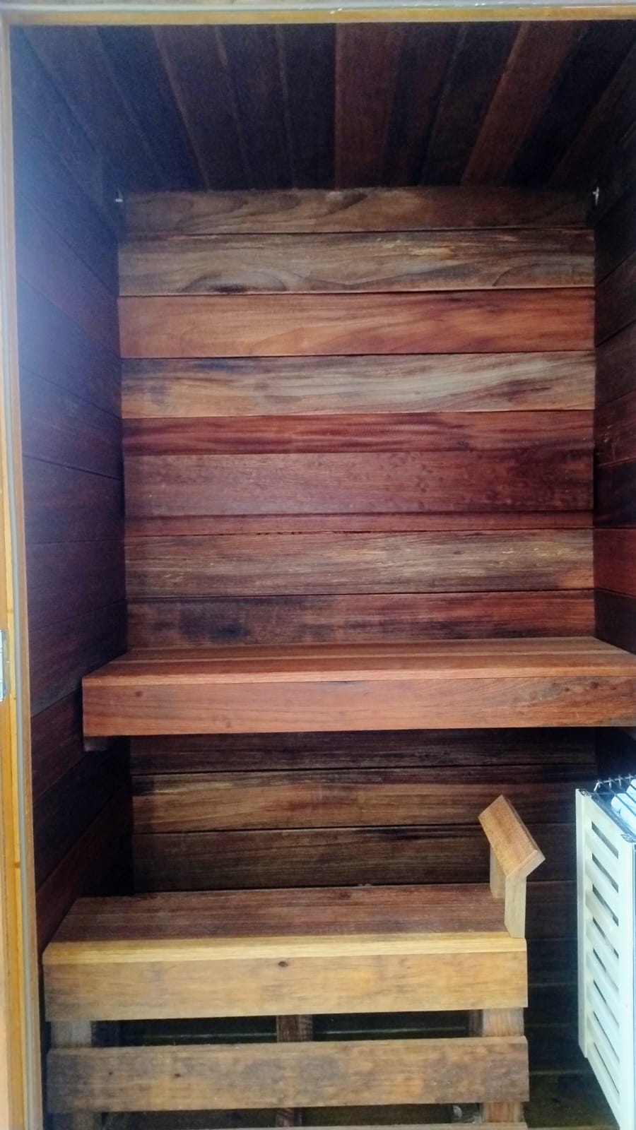 SAUNA FINLANDESA ARTESANAL – OFERTA ÚNICA (PRONTA PARA ENTREGA)