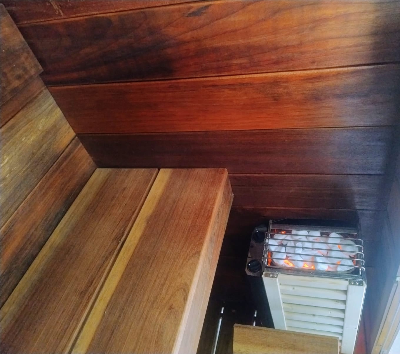 SAUNA FINLANDESA ARTESANAL – OFERTA ÚNICA (PRONTA PARA ENTREGA)